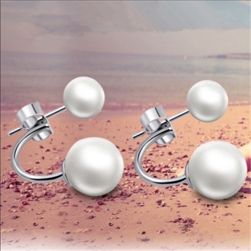 Farah Jewelry Silver and White Pearl Earrings